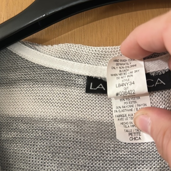 La Blanca Women’s Striped Hooded V Neck Swim Coverup Gray White Size Small - Picture 4 of 9